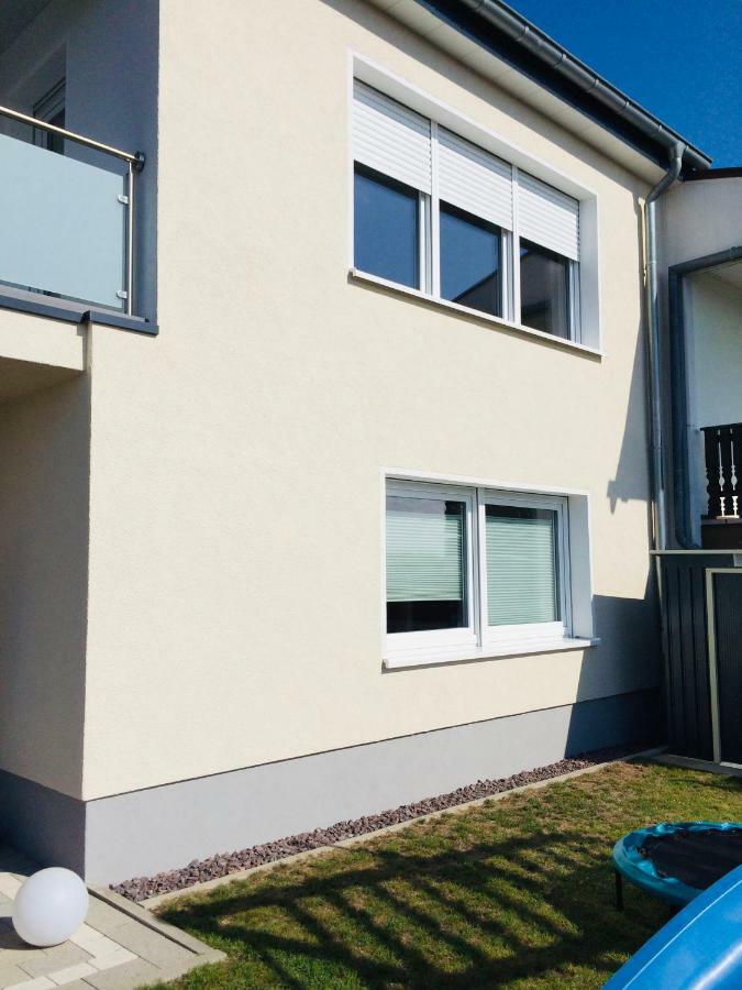 Neu! Top Apartment! 7Km Saarbruecken! Terrasse, Garten! Sulzbach  Exteriér fotografie